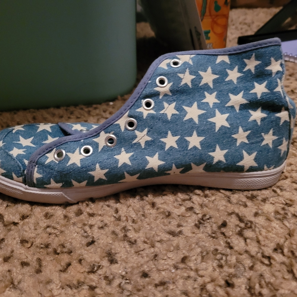 Ladies shoes